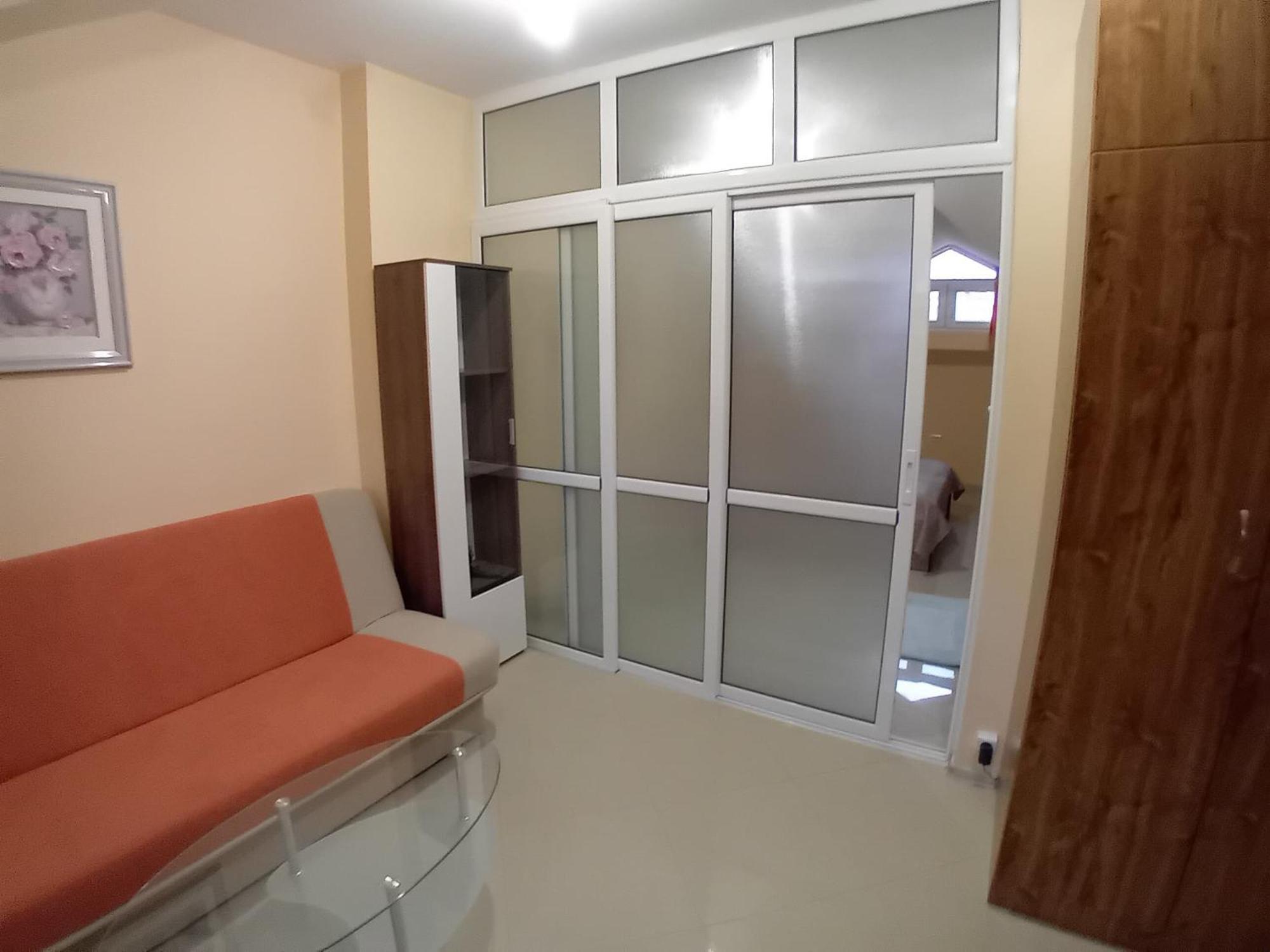 Top Floor Two Bedroom Apartment In Central Burgas Екстер'єр фото