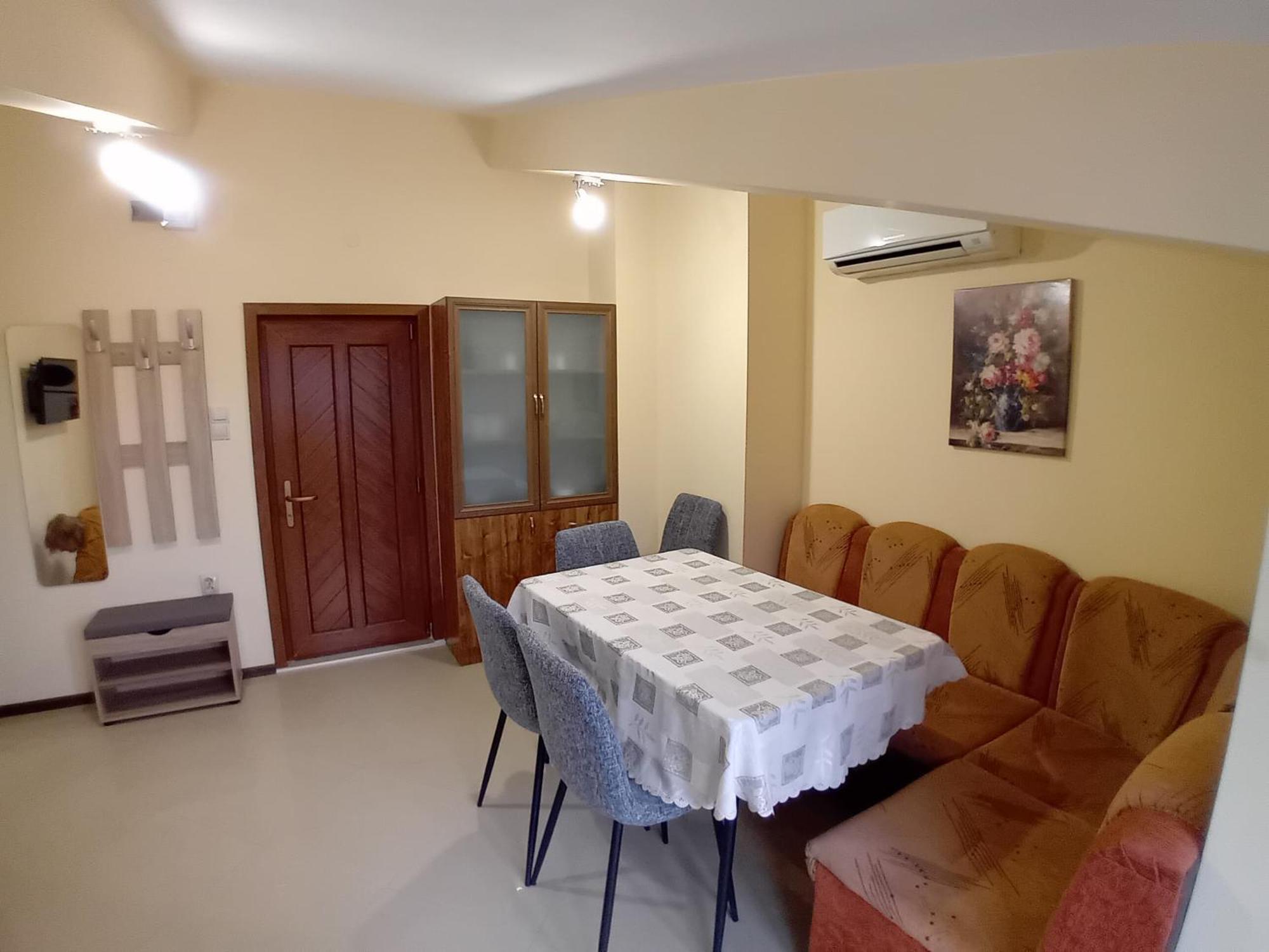 Top Floor Two Bedroom Apartment In Central Burgas Екстер'єр фото